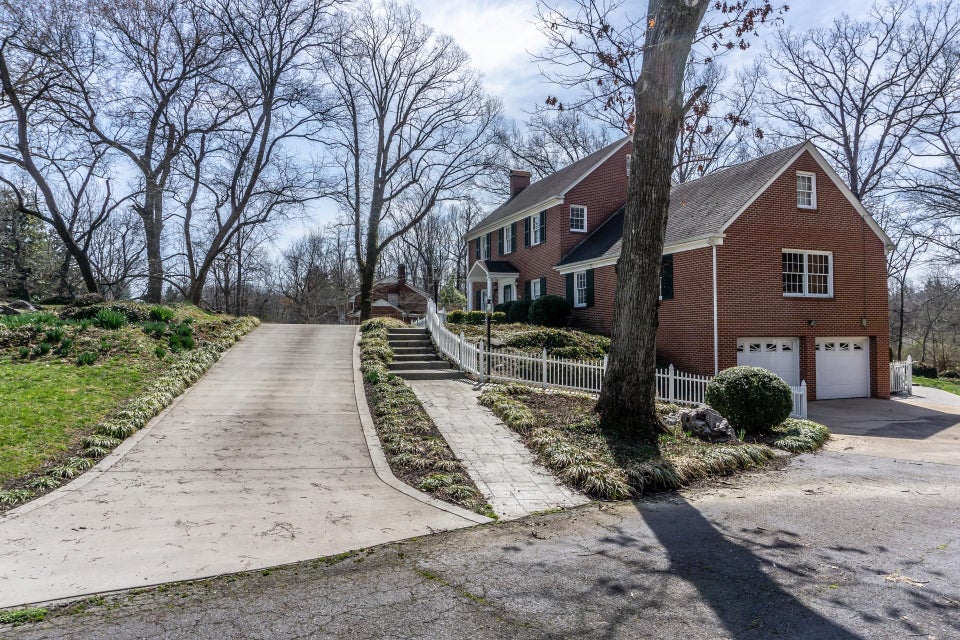 Photo #3: 900 Tusculum Boulevard