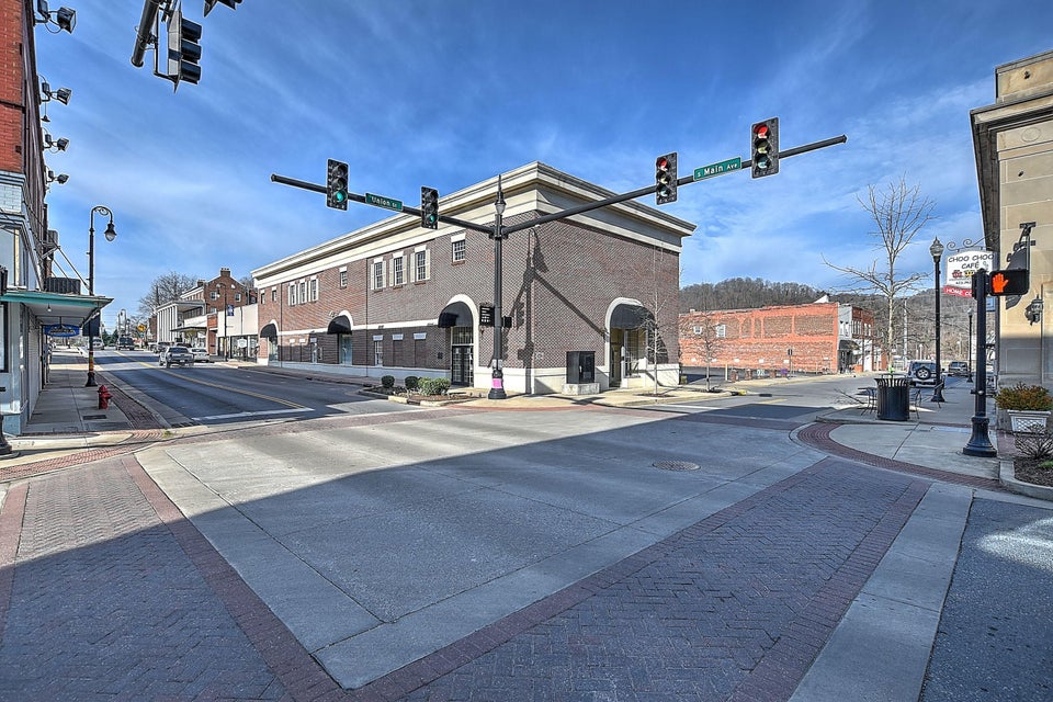 Photo #2: 201 Main Avenue
