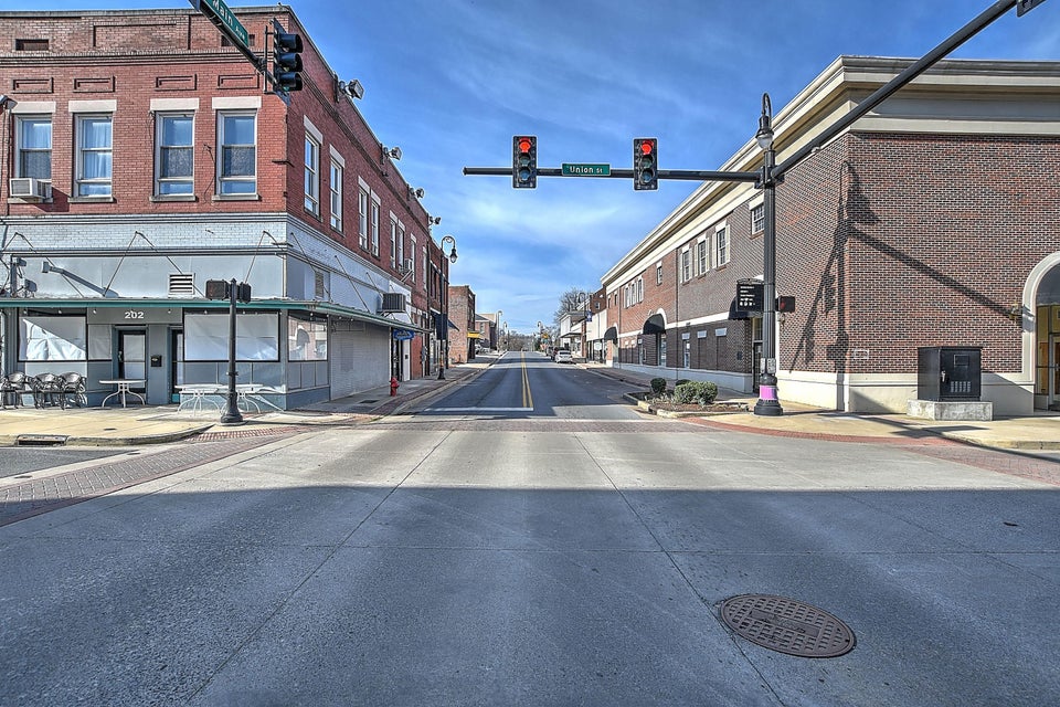 Photo #9: 201 Main Avenue