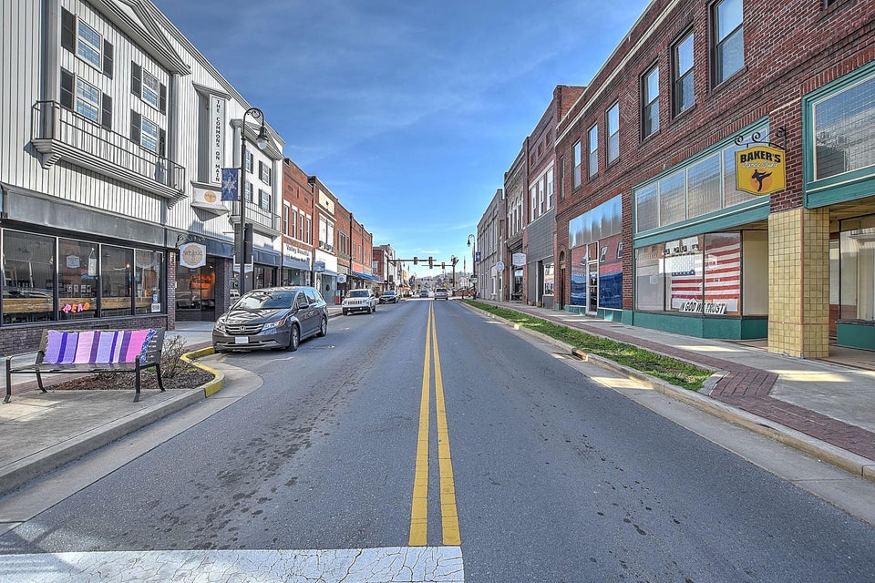 Photo #10: 201 Main Avenue