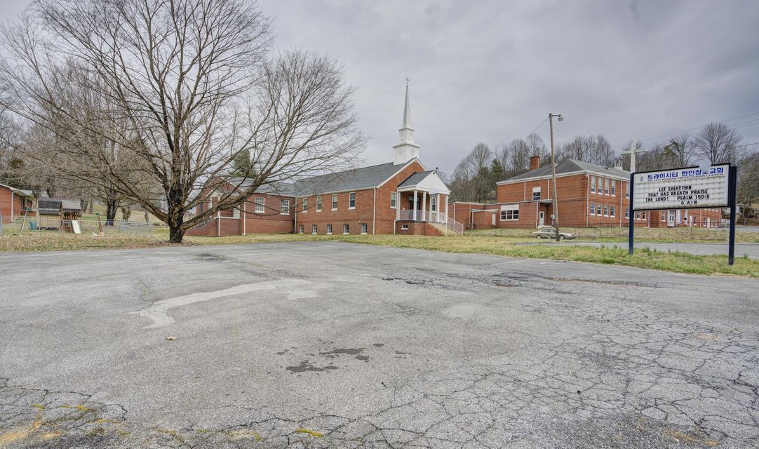 Photo #6: 127 Carolina Avenue