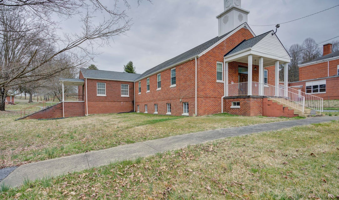 Photo #5: 127 Carolina Avenue