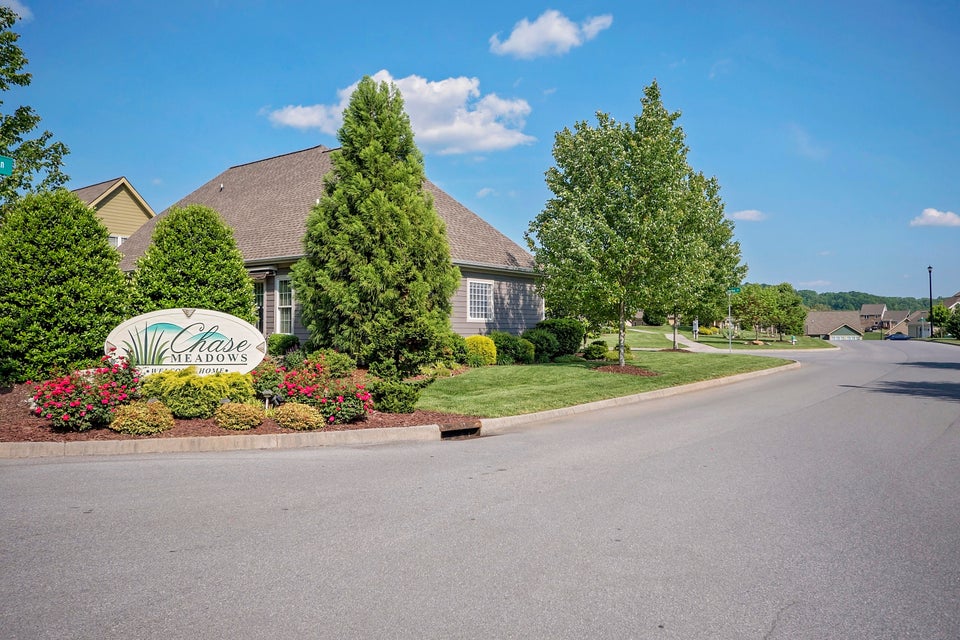 Photo #3: 1321 Knightsbridge Circle
