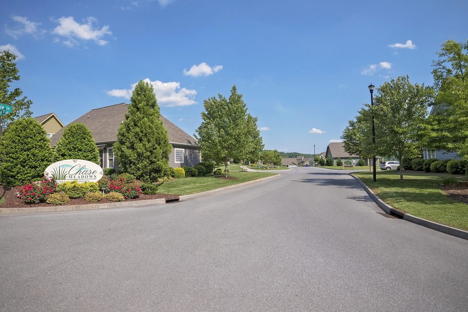 Photo #4: 1321 Knightsbridge Circle
