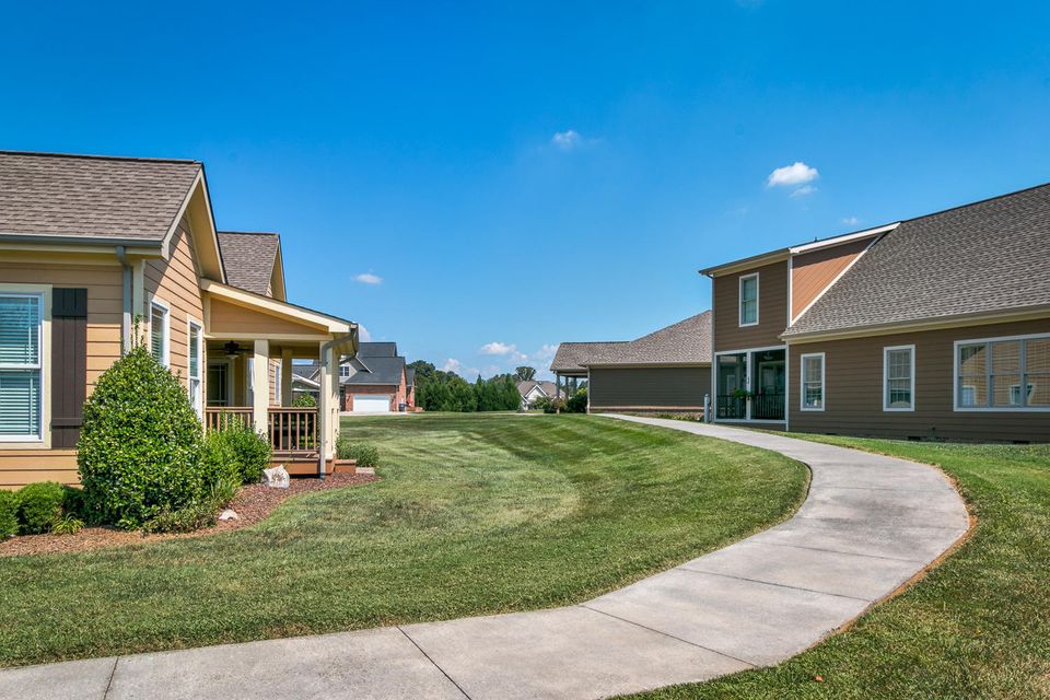 Photo #18: 1321 Knightsbridge Circle
