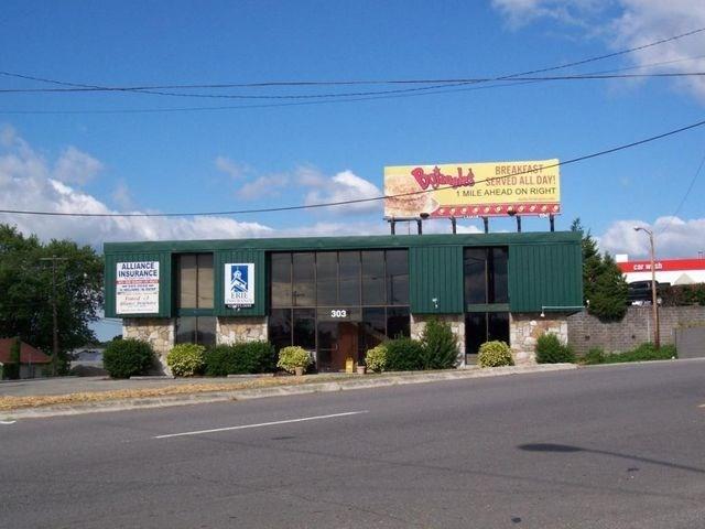 Photo #2: 303 Fairmont Avenue