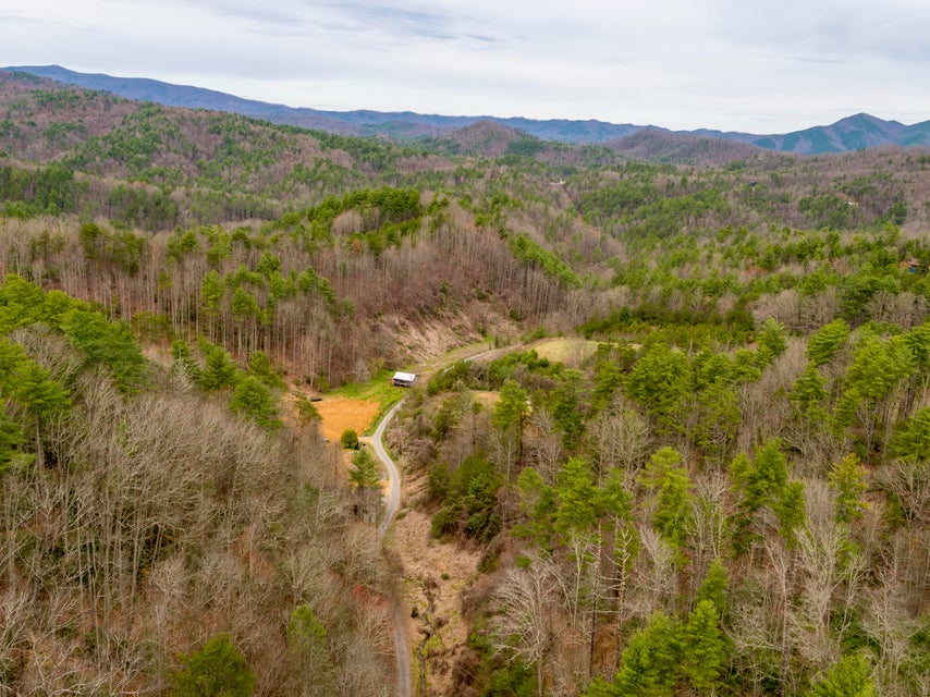 Photo #8: 410 Seay Hollow Road