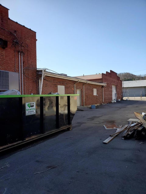 Photo #6: 320 Armstrong Road