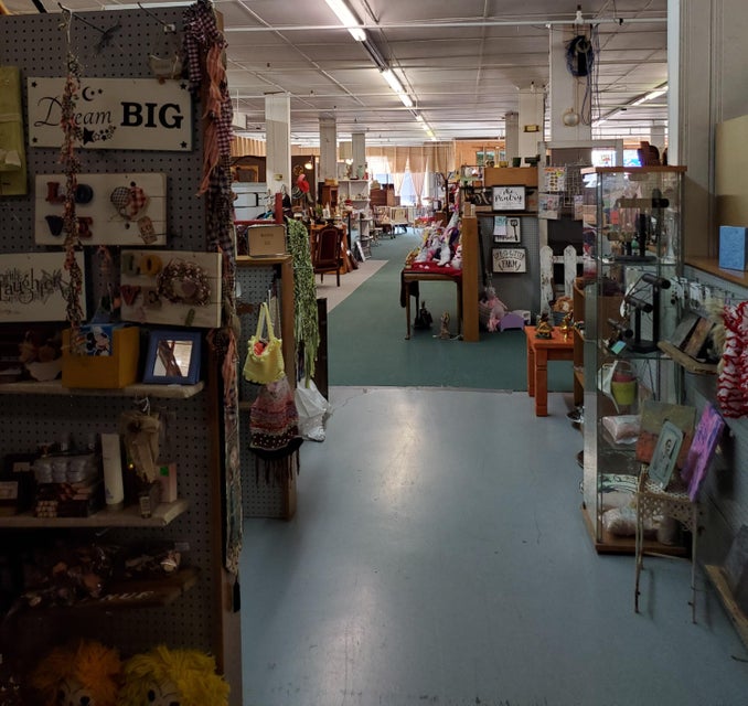 Photo #11: 320 Armstrong Road