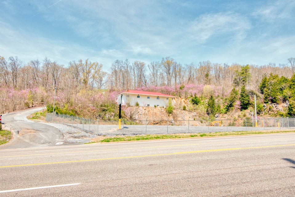 Photo #47: 3460 Highway 75