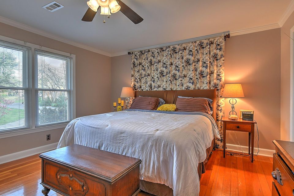 Photo #21: 3733 Hemlock Park Drive
