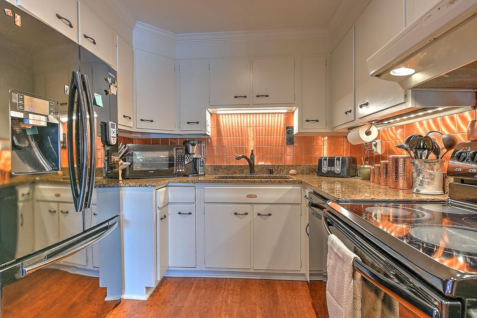 Photo #29: 3733 Hemlock Park Drive