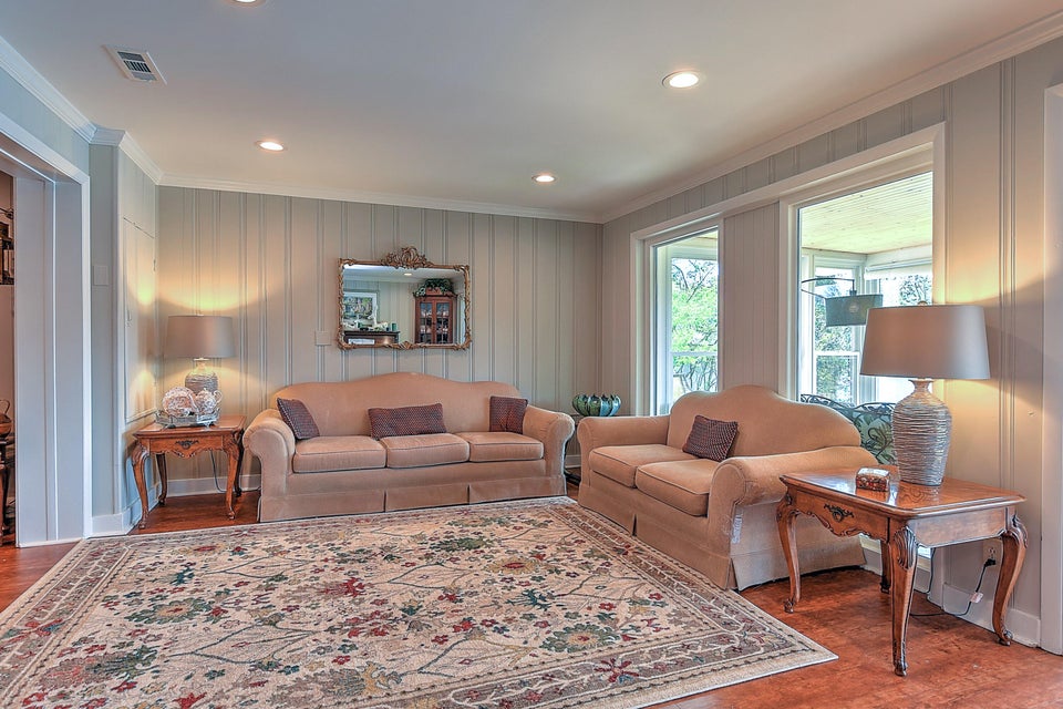 Photo #32: 3733 Hemlock Park Drive
