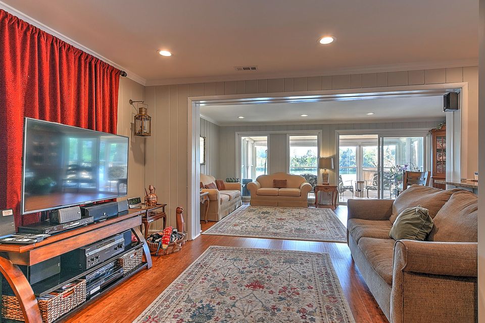 Photo #37: 3733 Hemlock Park Drive