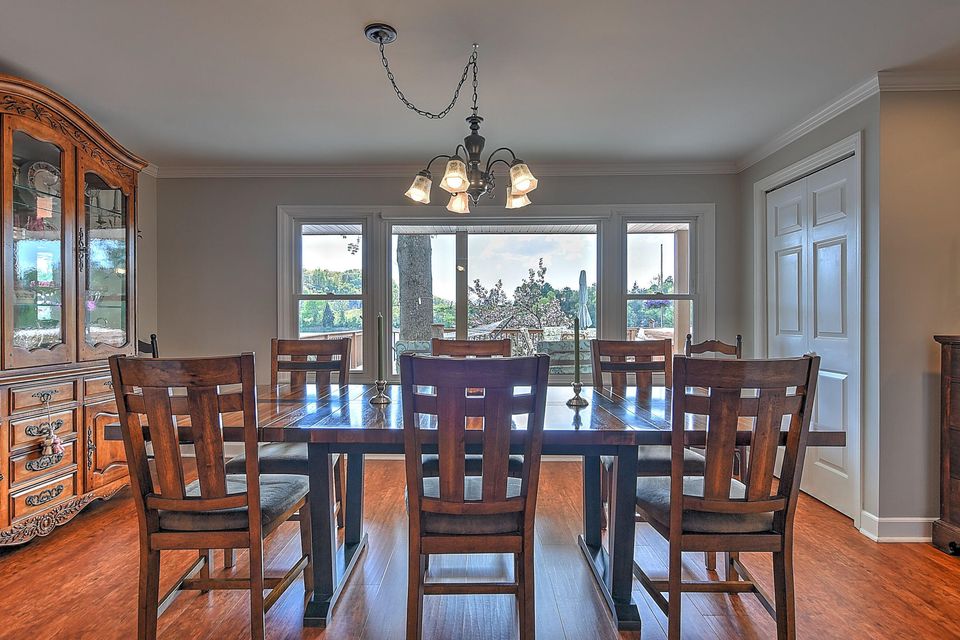 Photo #41: 3733 Hemlock Park Drive