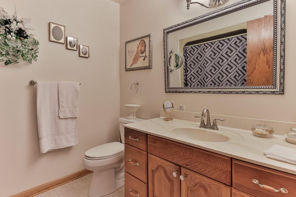 Photo #29: 909 Clearwood Avenue