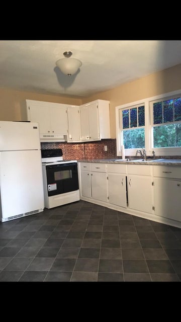 Photo #18: 3011 Bloomingdale Road