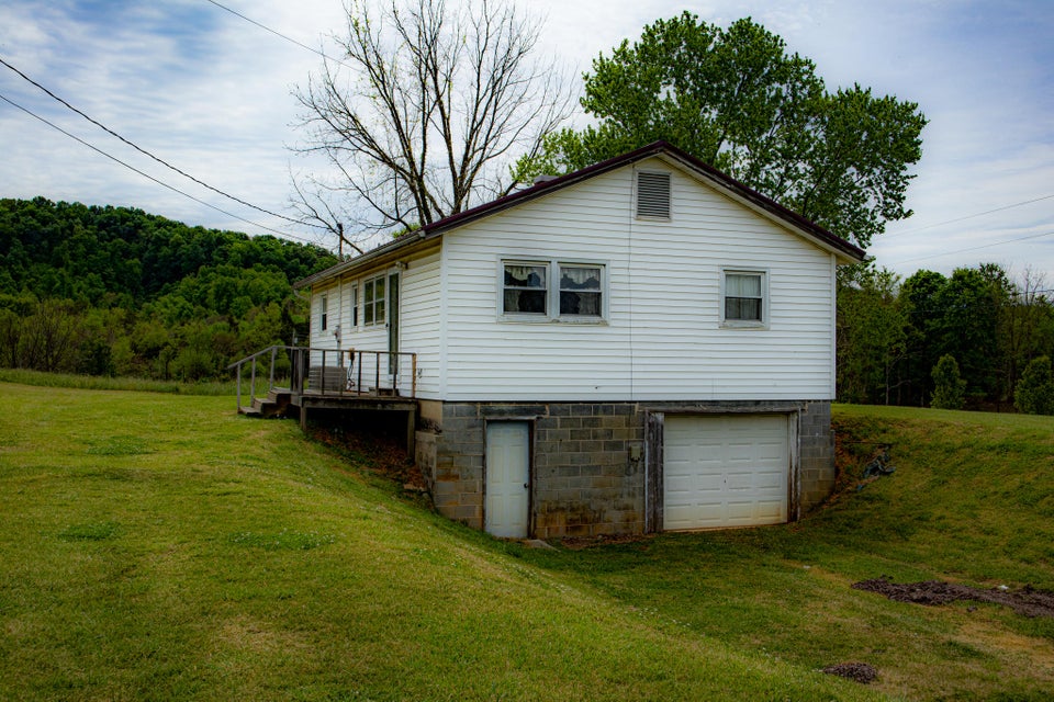 Photo #11: 1008 Old Cemetery Road