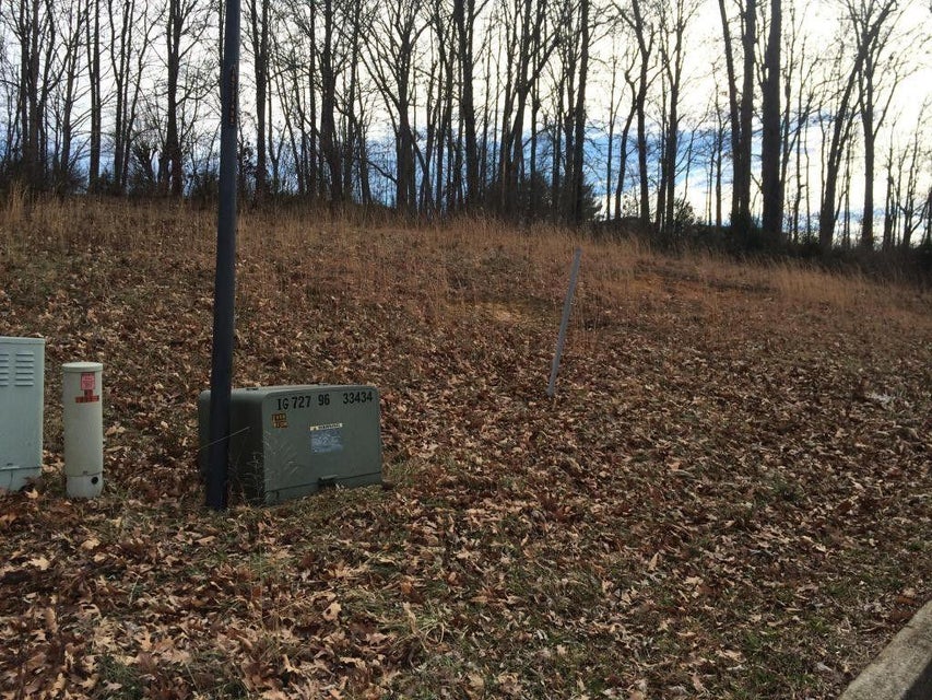 Photo #1: 136 Maple Crest