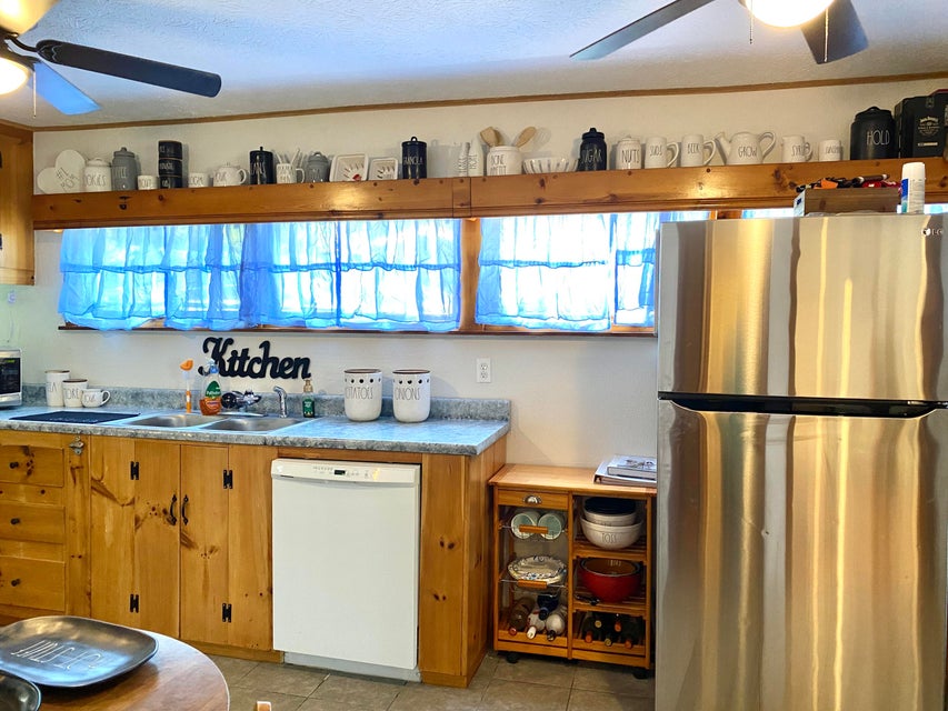 Photo #16: 404 Woodland Terrace