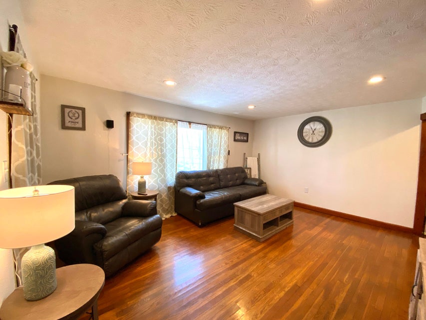Photo #21: 404 Woodland Terrace