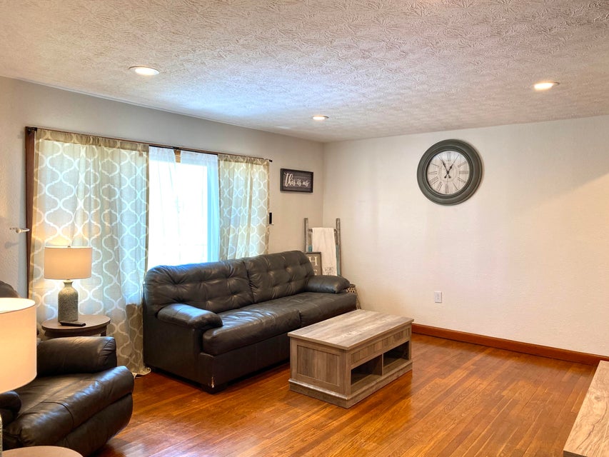 Photo #22: 404 Woodland Terrace