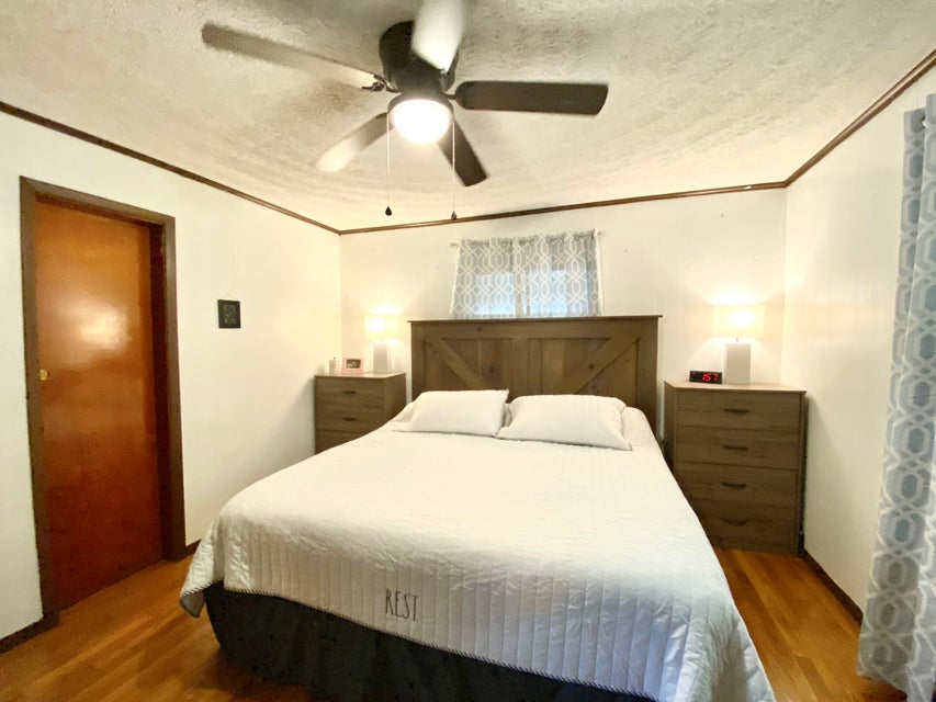 Photo #32: 404 Woodland Terrace