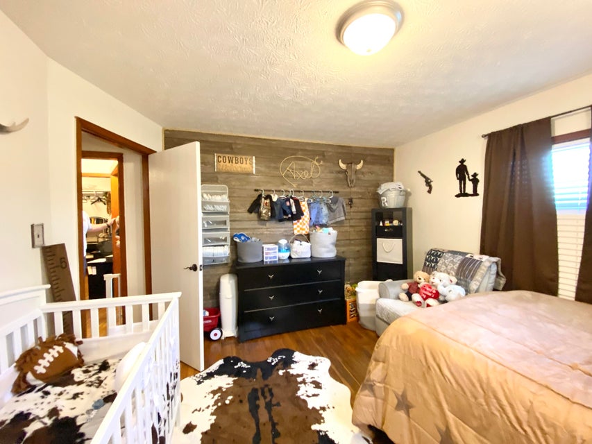 Photo #35: 404 Woodland Terrace