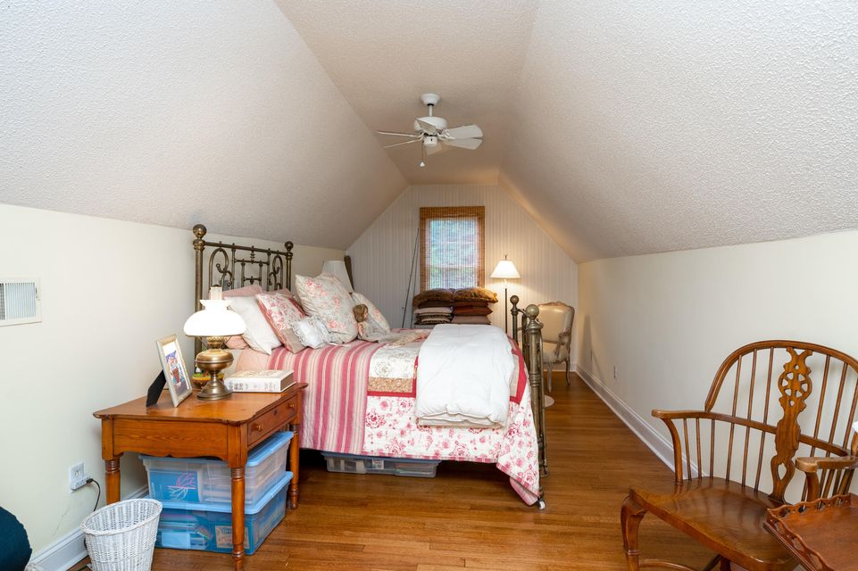 Photo #37: 16 Cox Farm Court