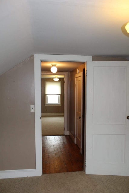 Photo #27: 203 Glade St Street