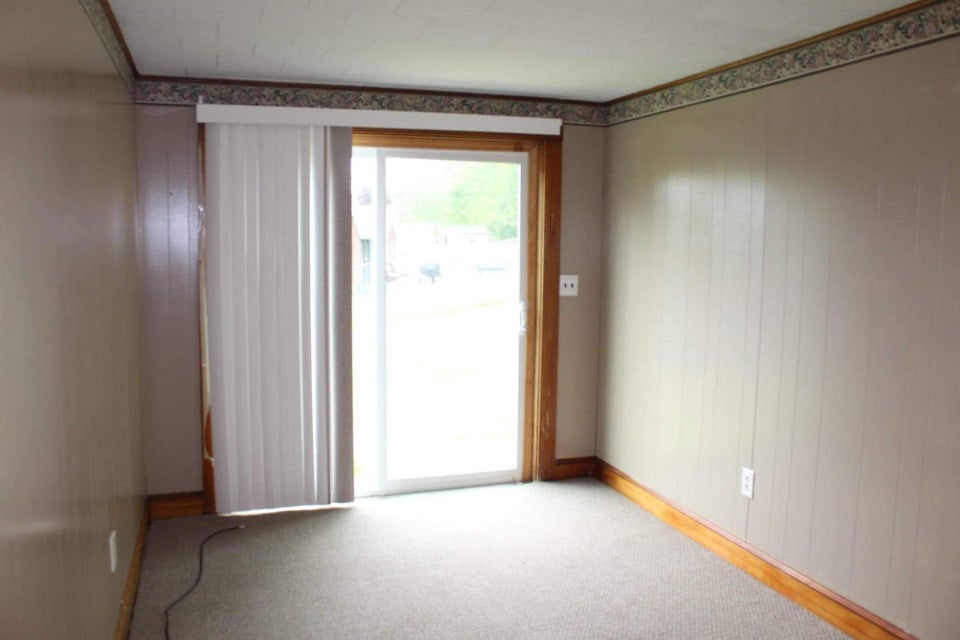 Photo #22: 203 Glade St Street