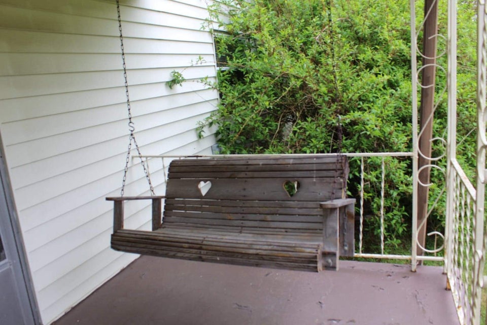 Photo #10: 203 Glade St Street