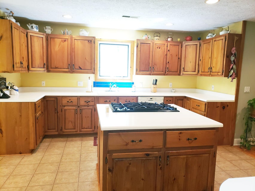 Photo #17: 812 Reece Hill Road