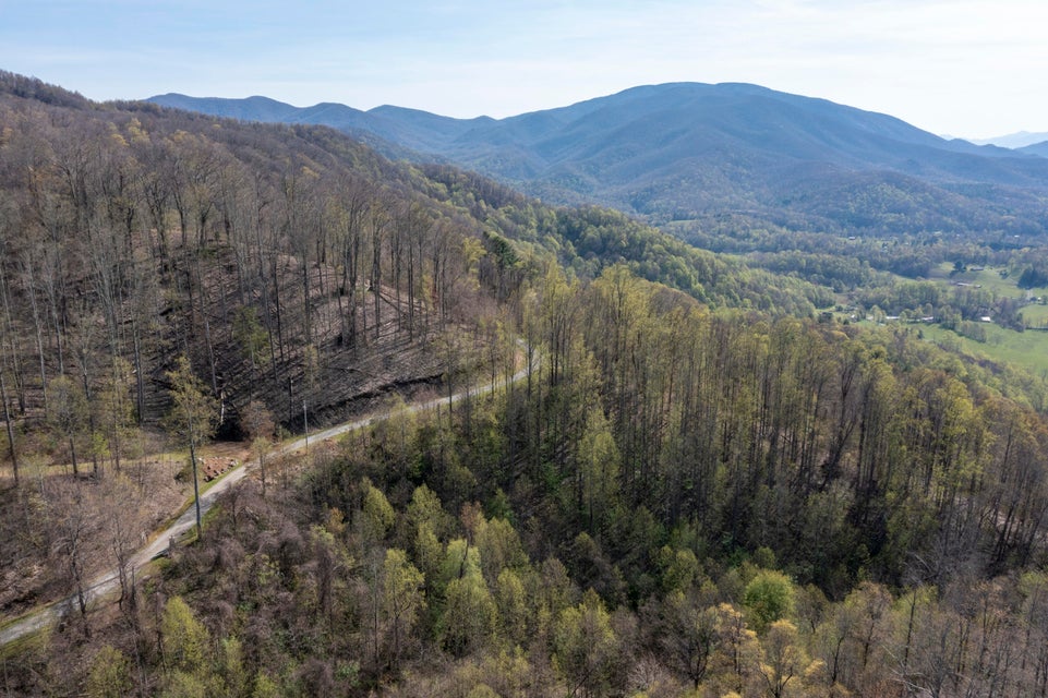 Photo #17: 1 Ridgetop Lane