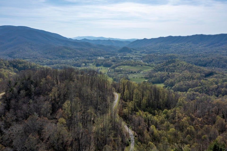 Photo #33: 1 Ridgetop Lane
