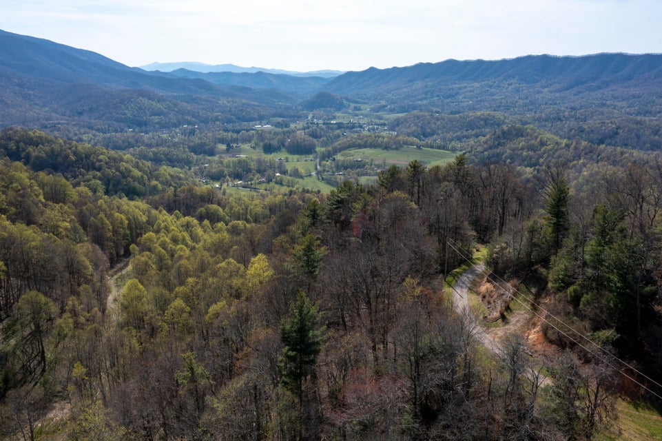 Photo #16: 4 Ridgetop Lane