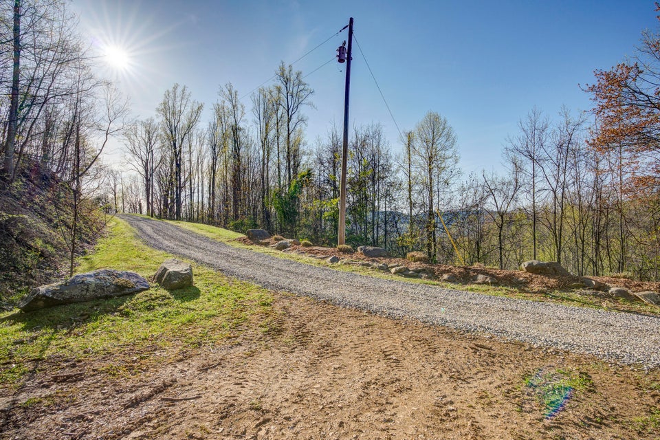 Photo #10: 4 Ridgetop Lane