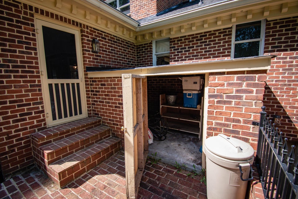 Photo #6: 61 Kingsbridge Street