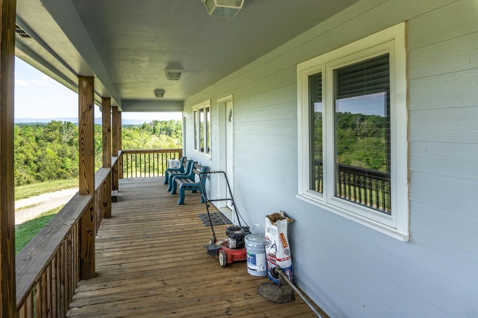 Photo #10: 70 Collins Road