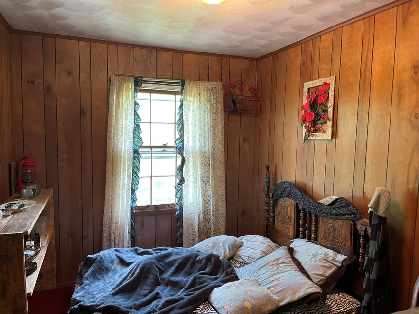 Photo #17: 1075 Crabtree Hollow