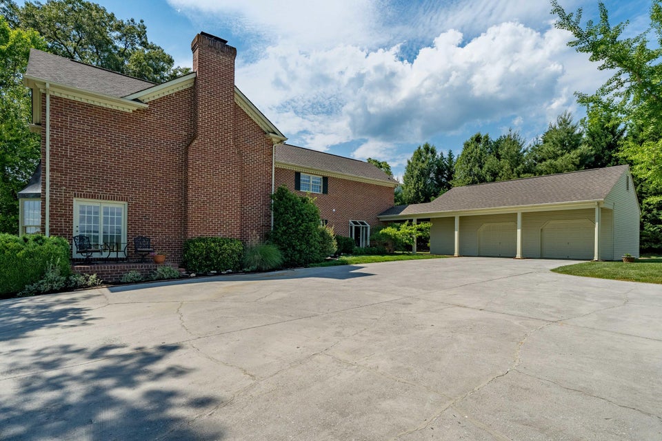 Photo #38: 5011 Serenity Drive
