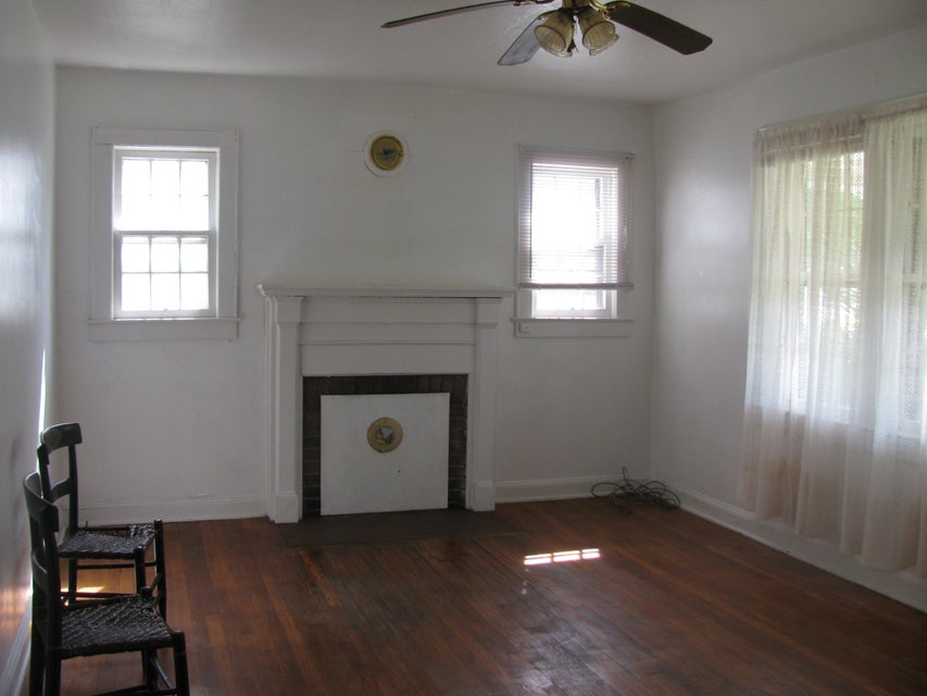 Photo #6: 608 Forest Street