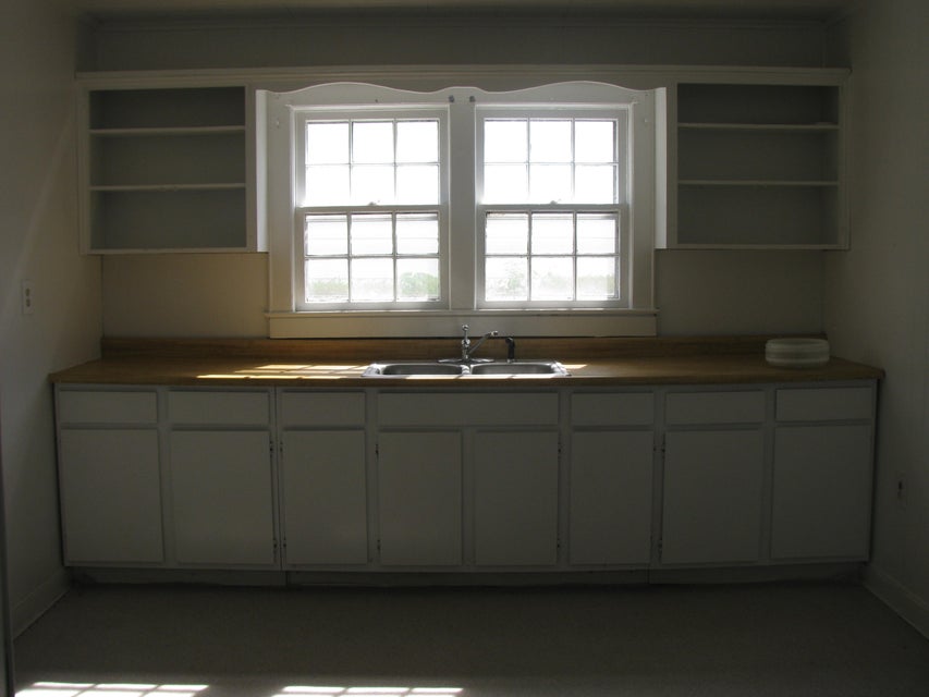 Photo #8: 608 Forest Street