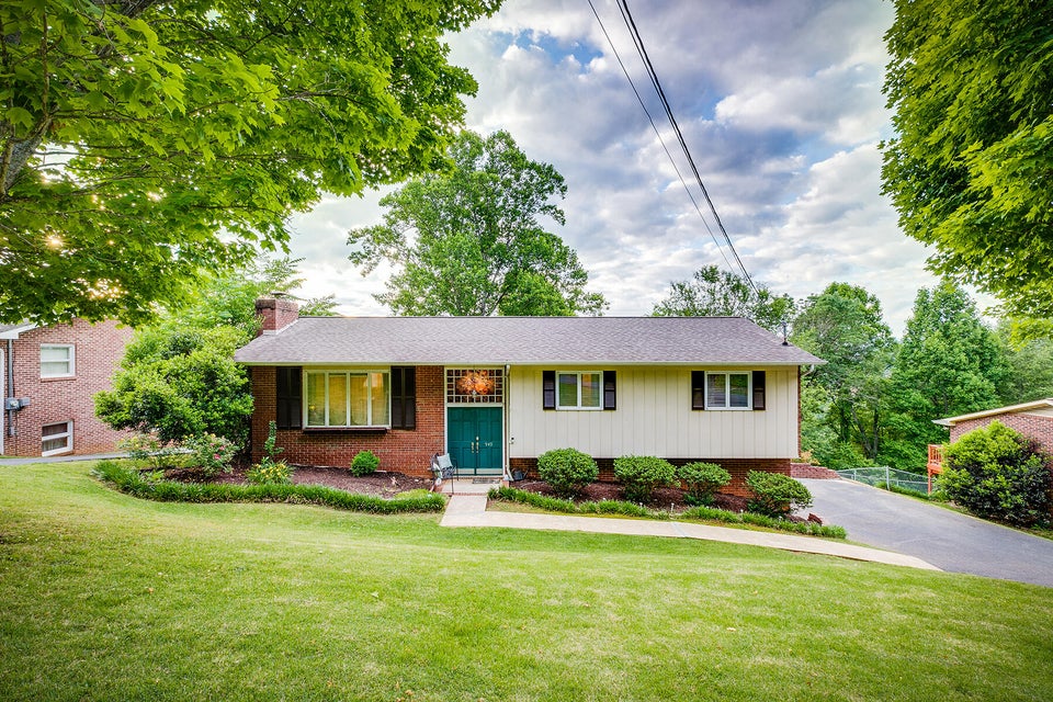Photo #1: 949 Beechwood Drive