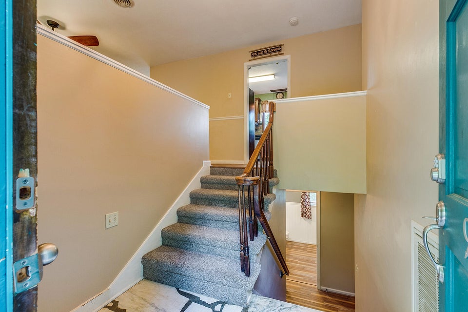 Photo #5: 949 Beechwood Drive