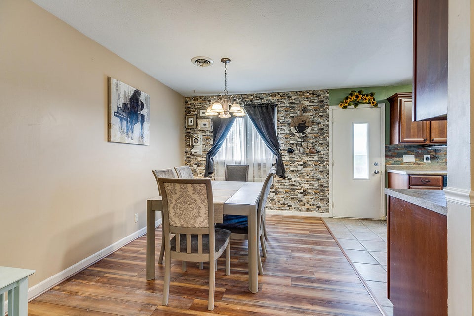 Photo #11: 949 Beechwood Drive