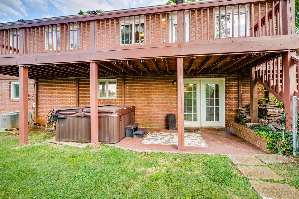 Photo #41: 949 Beechwood Drive