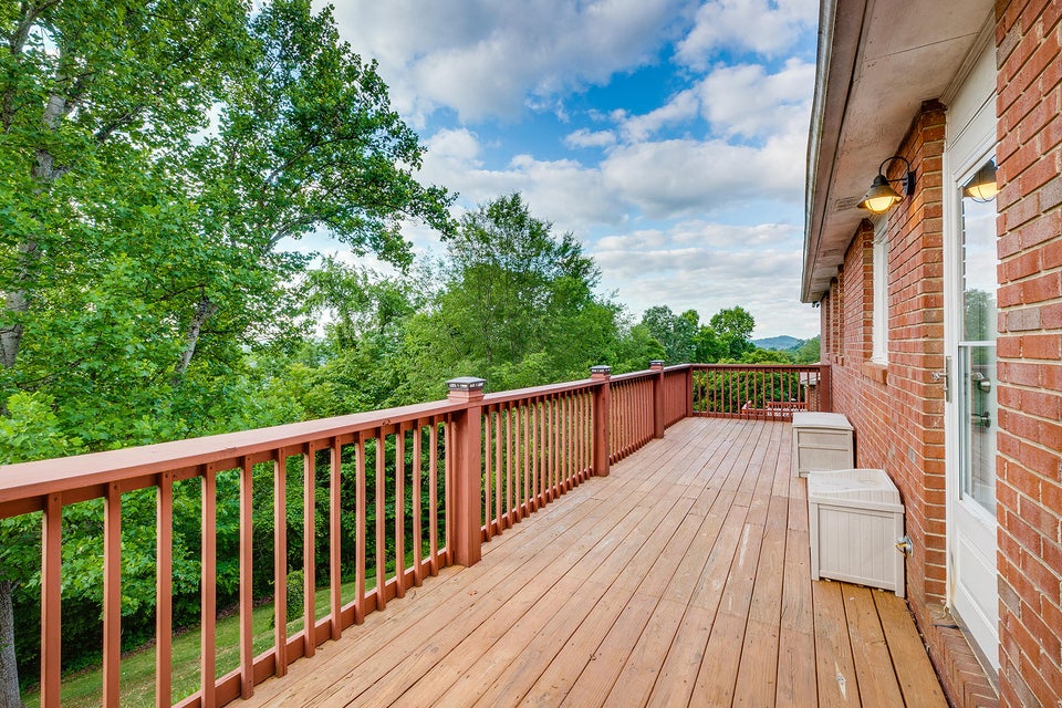 Photo #42: 949 Beechwood Drive