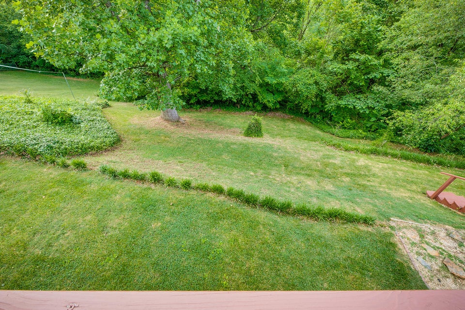 Photo #46: 949 Beechwood Drive