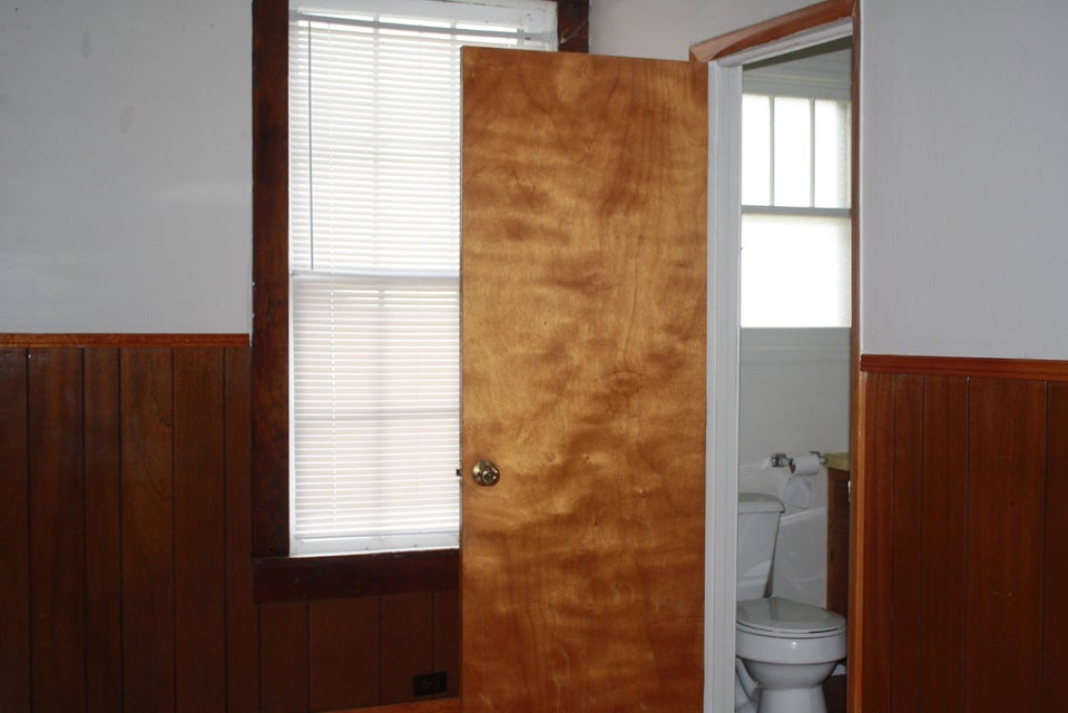Photo #3: 521 Summit St. Street
